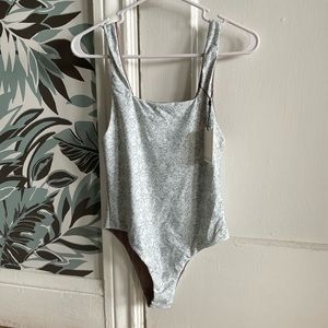 Acacia Swimwear River in Azalea size L - NWT